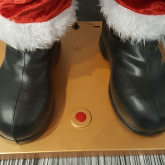 Interactive Santa Dancing Singing MP3